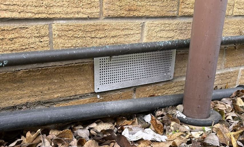 Aluminium Rodent-proof mesh fitted to a wall vent