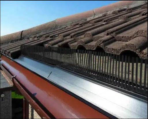 Bird Protection Roof Comb
